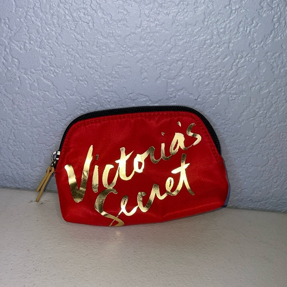 VICTORIA'S SECRET MAKEUP BAG VS Mini Makeup Bag Purse size Makeup Bag 👛Red Gold - Picture 2 of 11